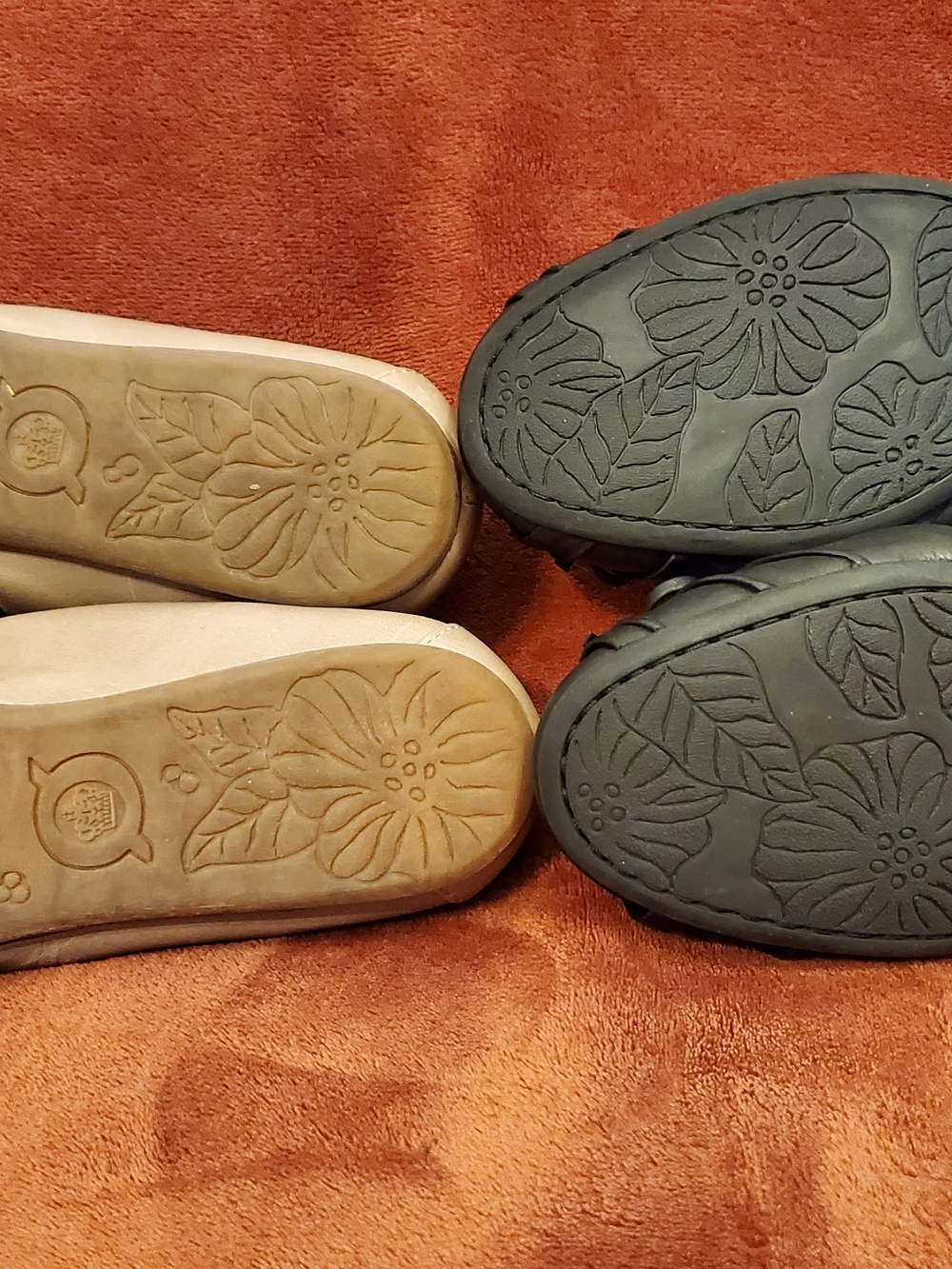 BORN Comfort Ballet Leather Flats - Black and Beige (2 pairs) - Picture 7 of 10